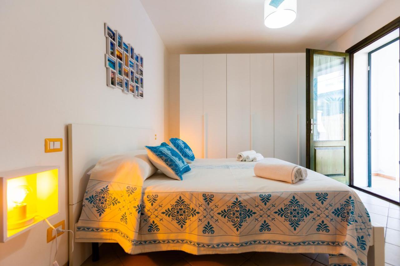 Residence Fior Di Sulcis Calasetta Exterior photo